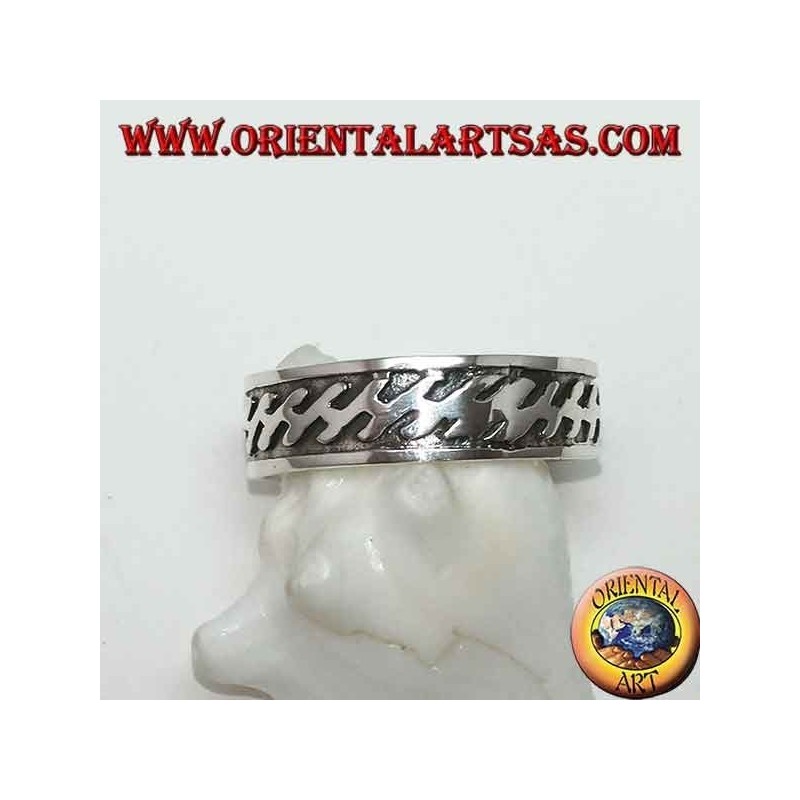 Anillo de plata con relámpago en bajorrelieve