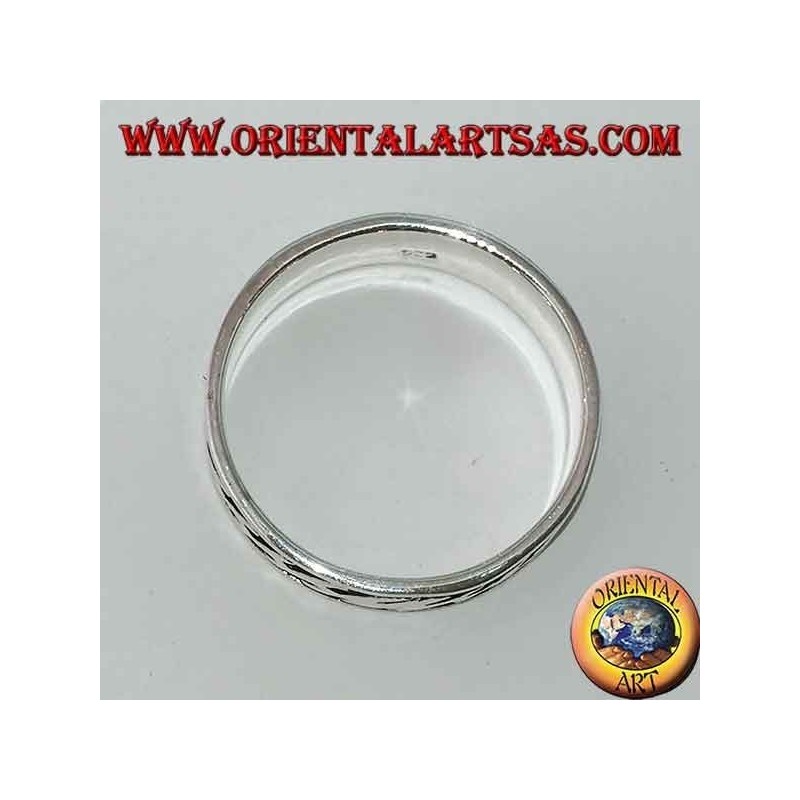 Anillo de plata con relámpago en bajorrelieve