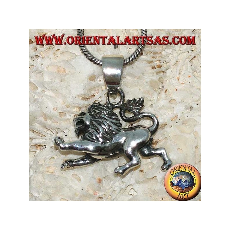 Pendant in 925 ‰ silver in the shape of a lion