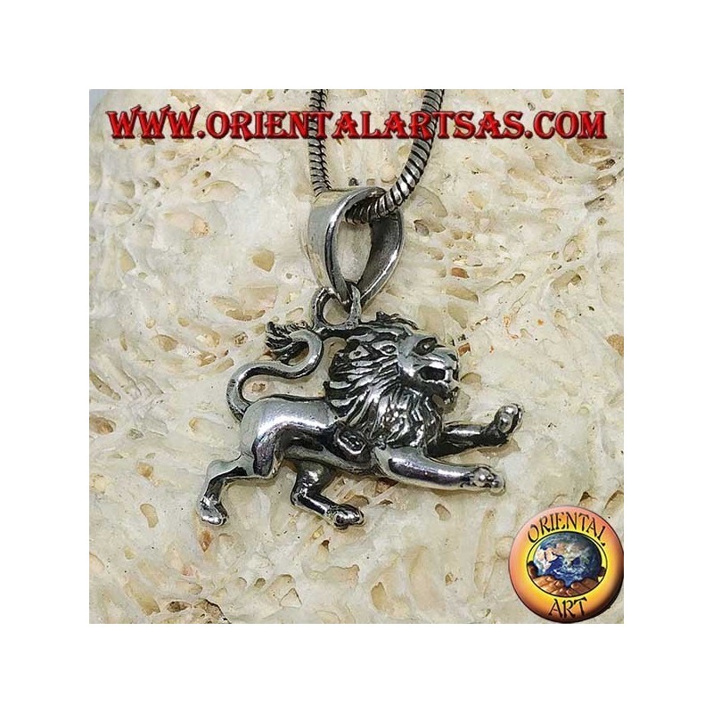 Colgante en plata 925 ‰ con forma de león.