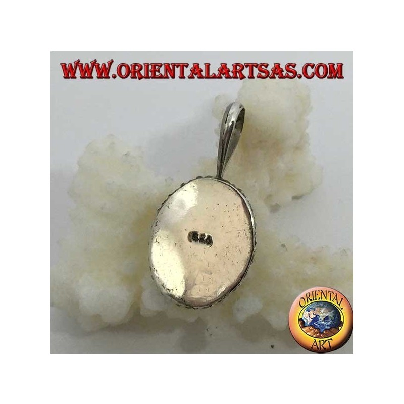 Pendentif en argent avec cornaline ovale et bordure à pois