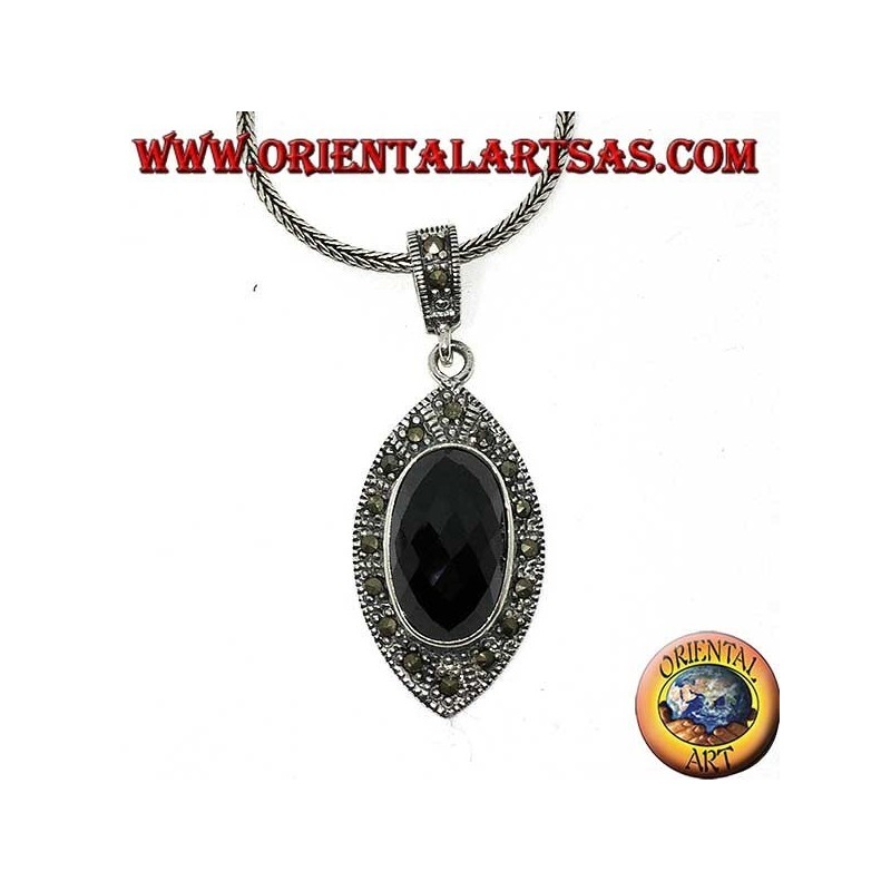 Ciondolo in argento con onice tonda e decorazione in argento e marcasite