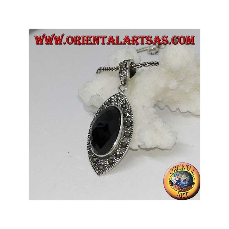 Silberanhänger mit facettiertem ovalem Onyx und Markasit