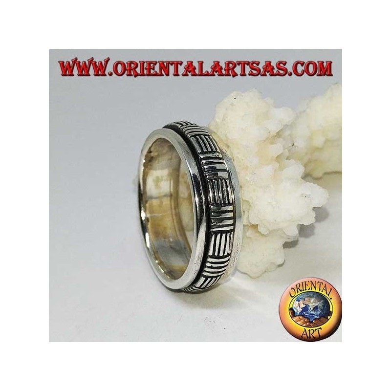 Anillo giratorio de plata (antiestrés) con líneas horizontales y verticales