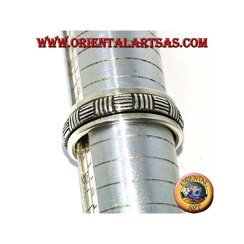 Silver revolving ring (Antistress) with horizontal and vertical lines