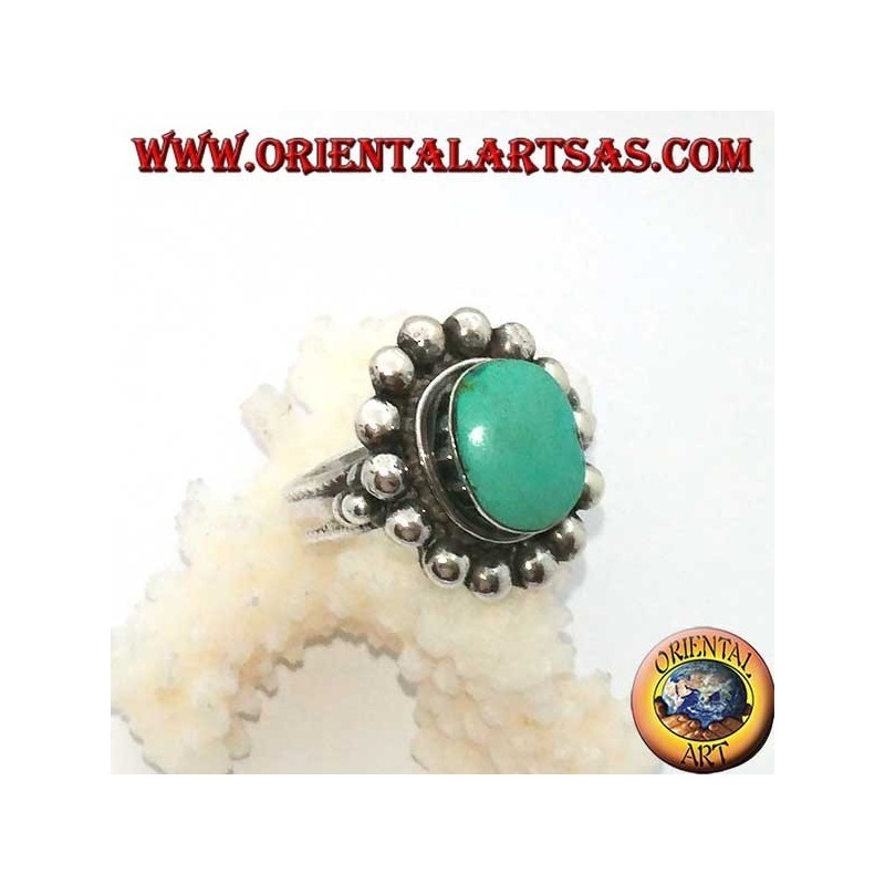 Anillo de plata con óvalo turquesa tibetano antiguo con bordes hemisféricos