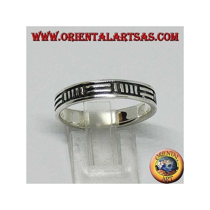 Bague en argent avec 2 lignes horizontales et 5 lignes verticales alternantes