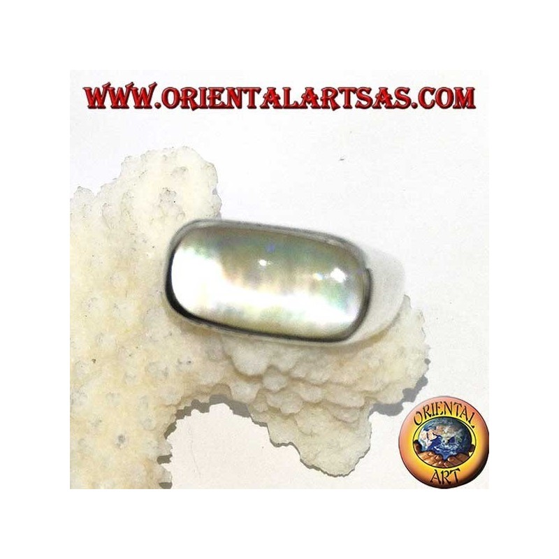 Anello in argento con madreperla di traverso