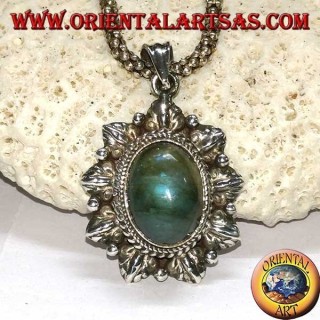 Silver pendant with oval labradorite and chiseled edge