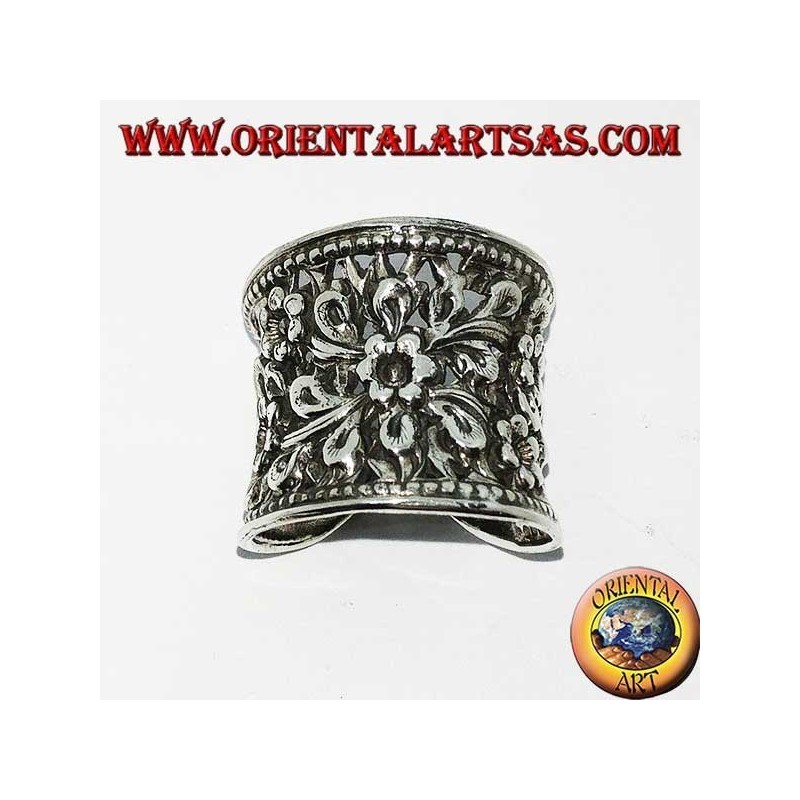Concave wide band silver ring, chiseled and floral perforated