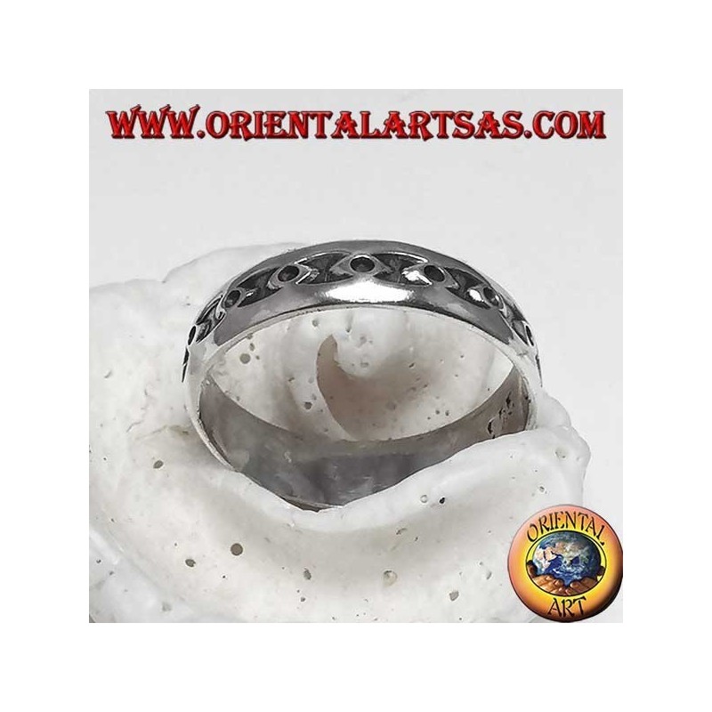 Bague en argent avec cercles en ellipses de bas relief