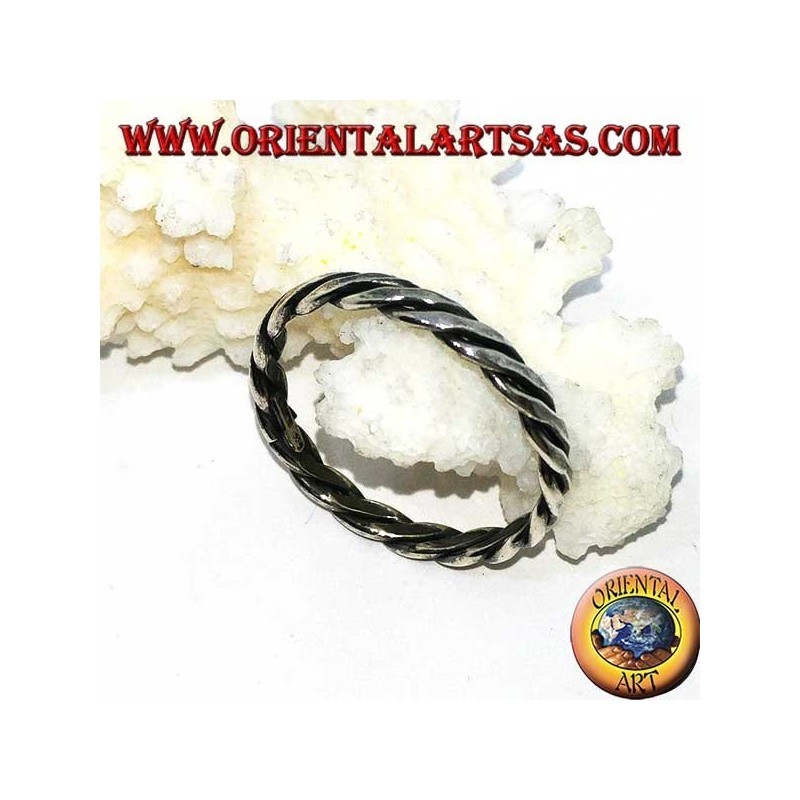 Anello in argento a due fili arrotolati su se stesso