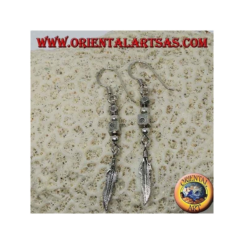 Pendientes de plata con pepitas y colgante de plumas, hechos a mano por Karen