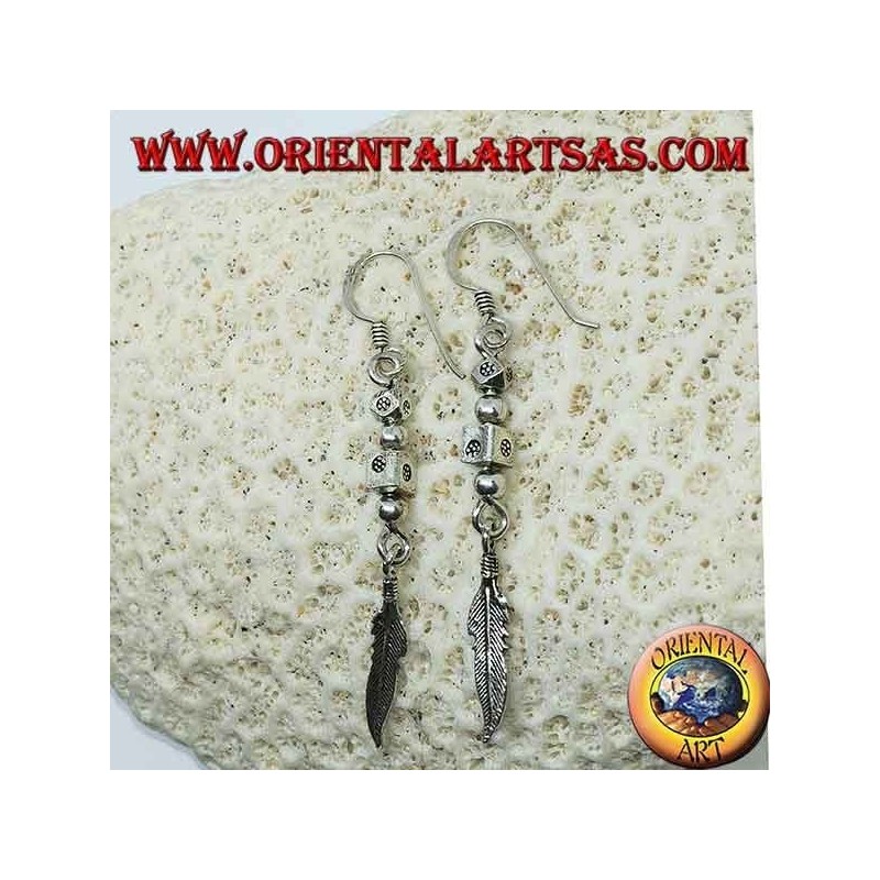 Boucles d'oreilles en argent avec pépites et pendentif en plumes, réalisées à la main par Karen