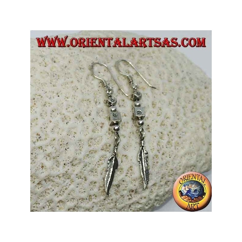 Boucles d'oreilles en argent avec pépites et pendentif en plumes, réalisées à la main par Karen