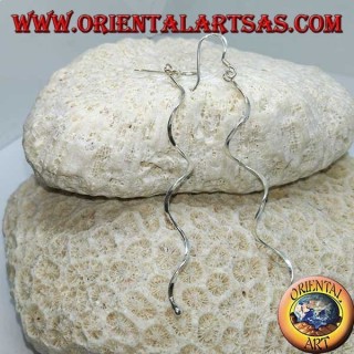 Pendientes de plata, colgantes largos con espiral helicoidal.