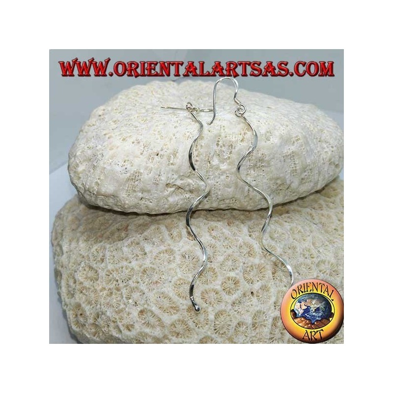 Pendientes de plata, colgantes largos con espiral helicoidal.