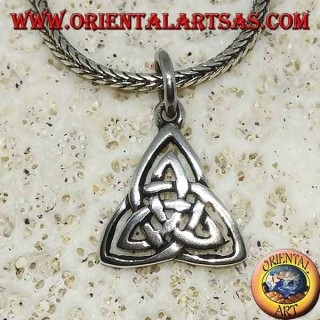 Silver pendant Celtic knot of tyrone (symbol of the earth, air and water)
