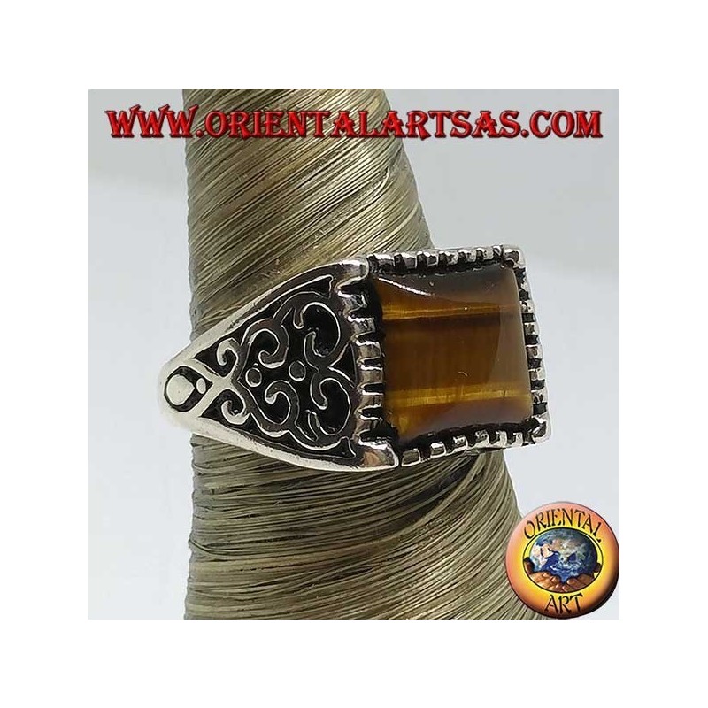 Anello in argento con decorazioni barocche e occhio di Tigre rettangolare
