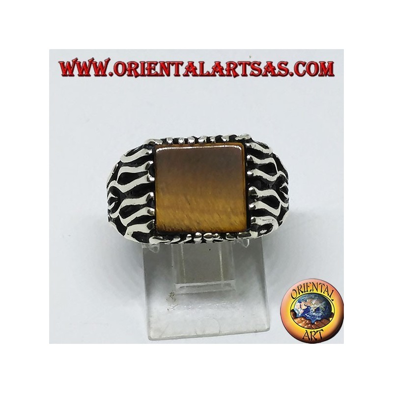 Bague en argent avec décorations de flammes et oeil de tigre carré (à plat)