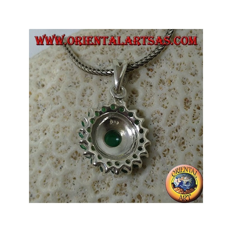 Round silver pendant, with 18 + 1 round green agate and marcasites
