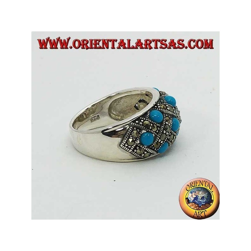 Anillo de plata con banda curva con diez turquesas esféricas rematadas con marcasita