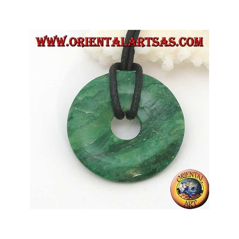 African green jade pendant in the shape of a donut 35 mm. in diameter Ø complete cord      (2)          
