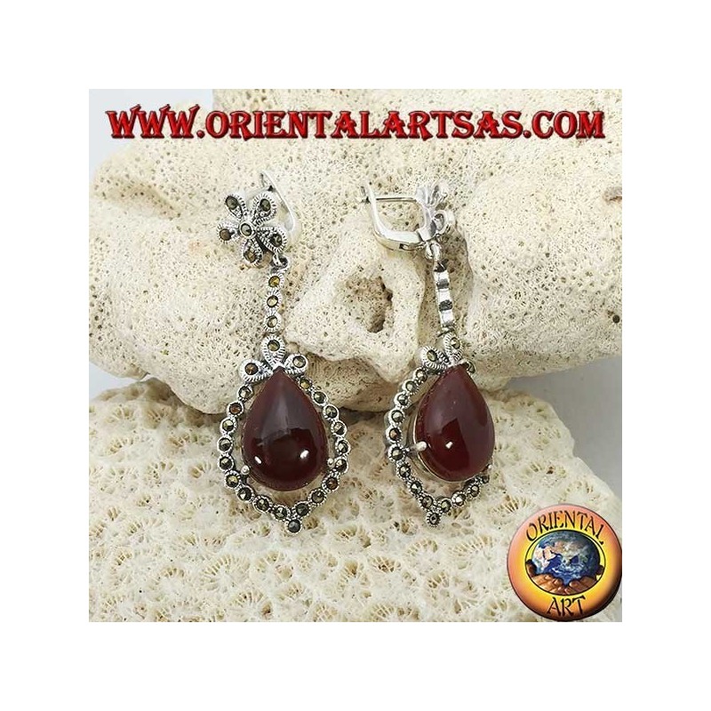 Pendentif en argent avec cornaline en forme de goutte entourée de marcassite