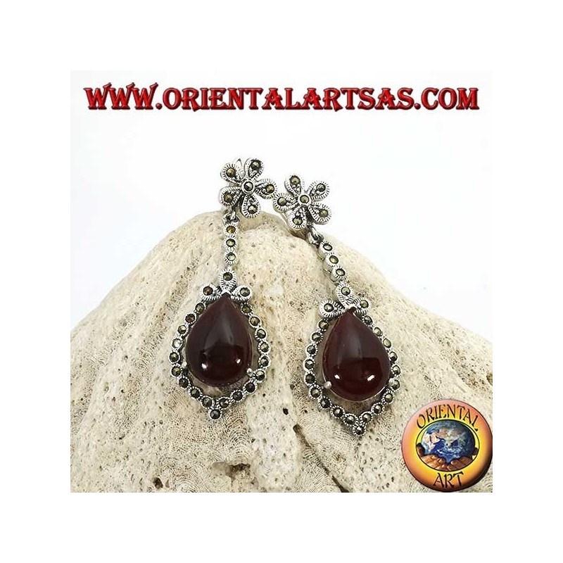 Orecchini in argento pendente con corniola a goccia contornata da marcasite