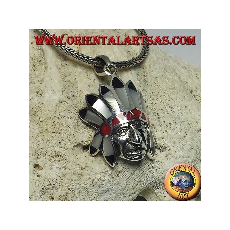 Pendentif en argent, tête d'indien indigène avec coiffe en onyx et corail nacrés