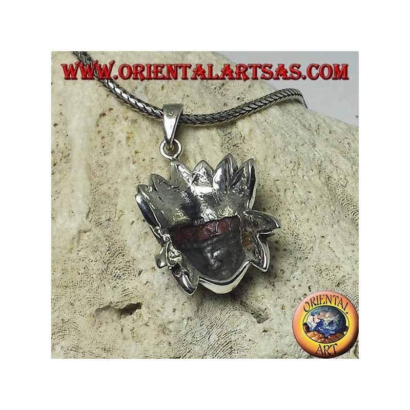 Silberanhänger, Indianerkopf mit Perlmutt-Onyx und Korallenkopfschmuck