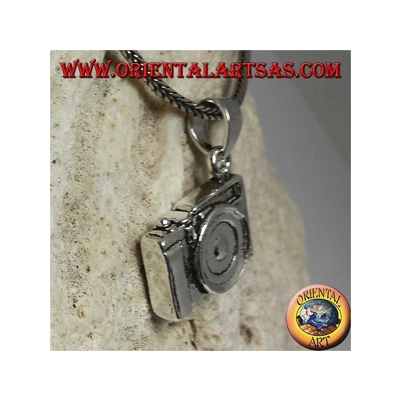 Pendentif en argent, appareil photo