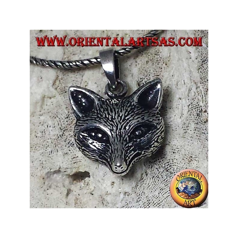 Pendentif en argent avec une tête de renard
