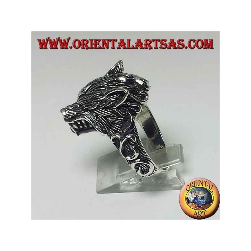 Ring in 925 ‰ silver, with a wolf's head that growls