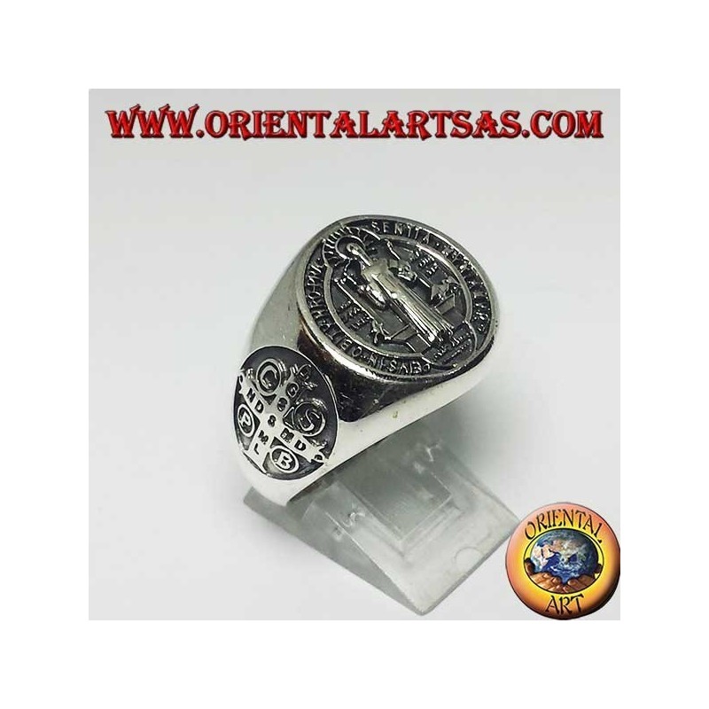 Bague en argent avec sceau de Saint Benoît avec croix sur les côtés
