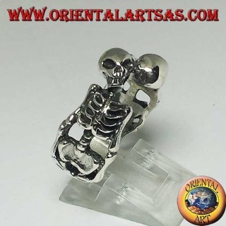 Silver ring of skeletons in pairs