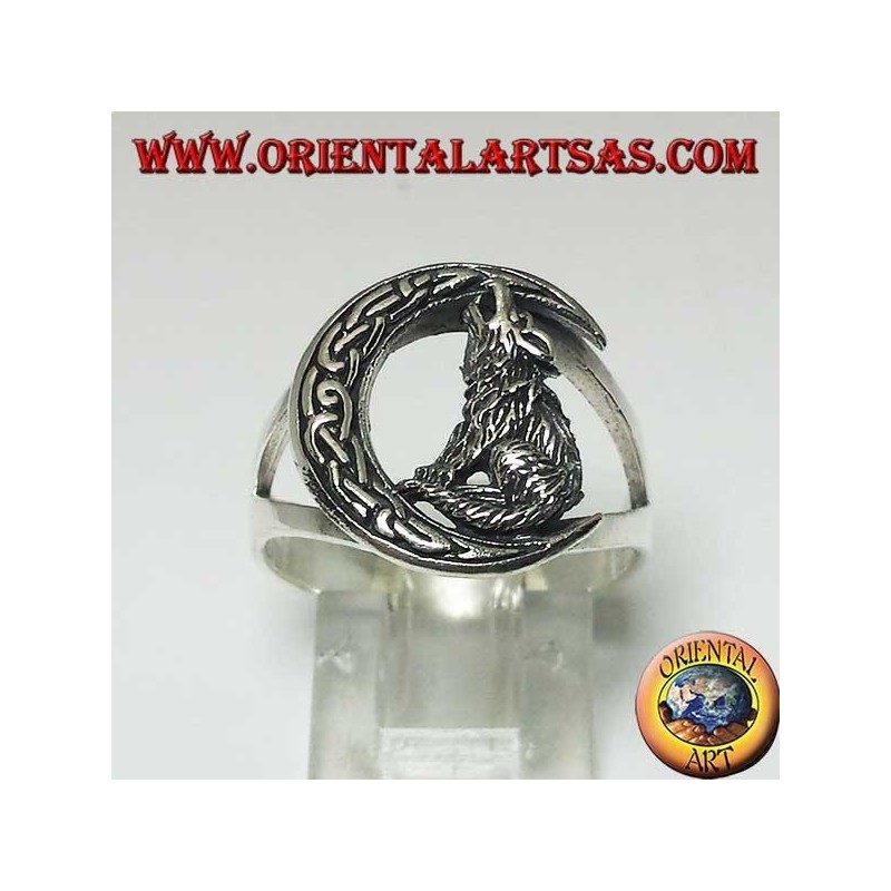 Anello in argento lupo che ulula alla mezzaluna con nodo celtico