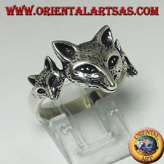 Anillo de plata con zorro con sus cachorros