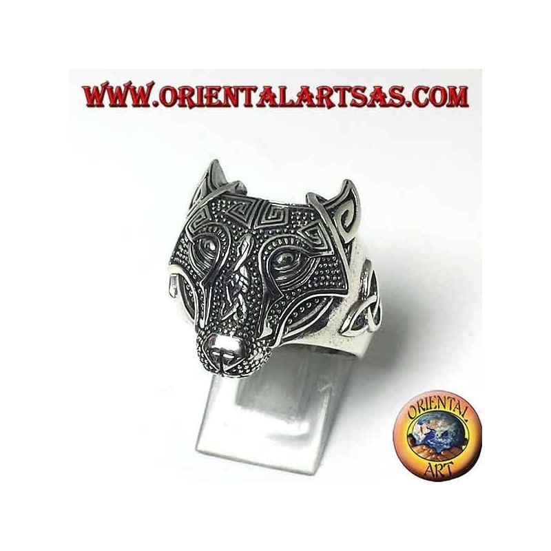 Silver wolf's head ring with Celtic knot