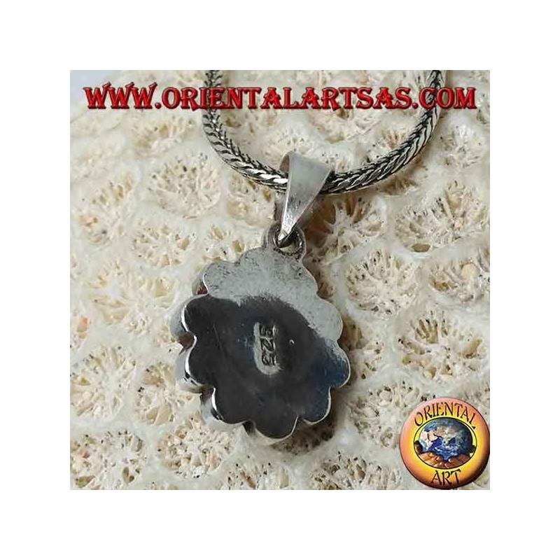 Ciondolo in argento con corallo antico a forma di margherita