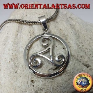 Pendentif triskell en argent dans le cercle du symbole celtique (grand)