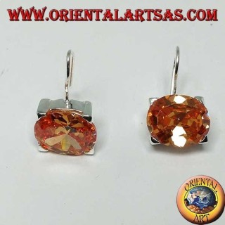 Silberohrringe mit oval facettiertem Champagnerzirkon