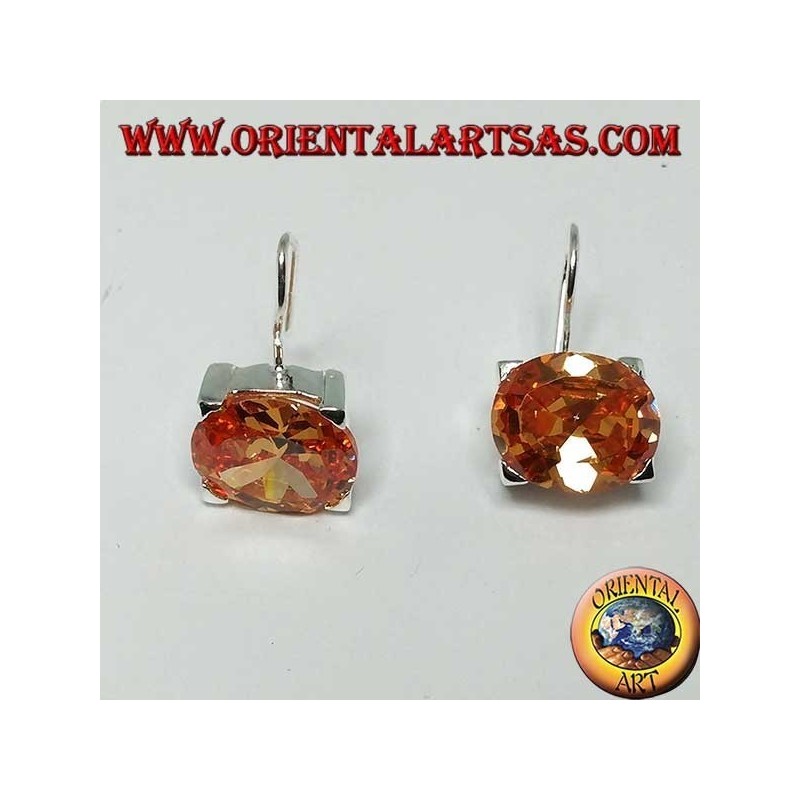 Boucles d'oreilles en argent avec Zircon champagne facetté ovale