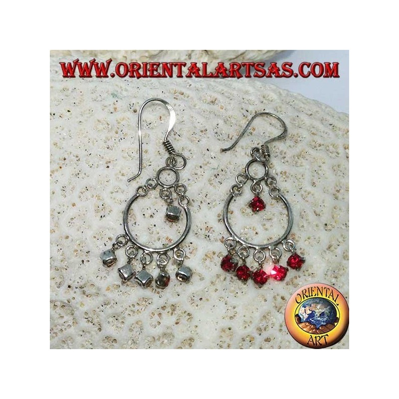 Boucles d'oreilles en argent avec 5 + 1 petits zircons rouges