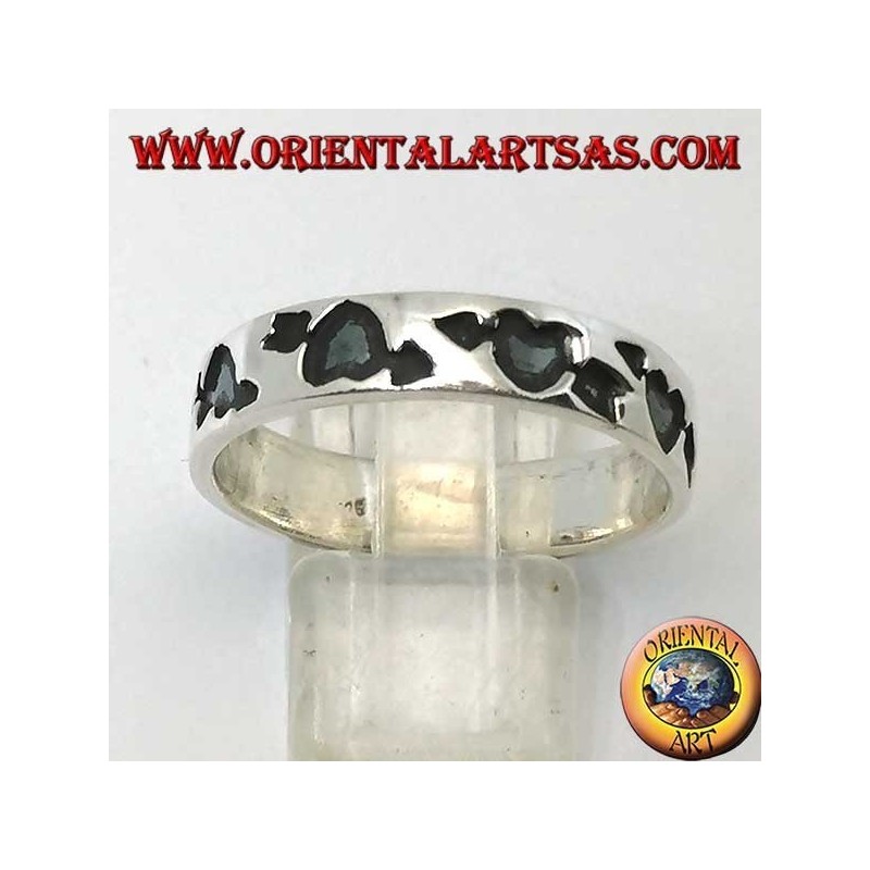 Anello a fedina in argento con cuore infranto (cuore con freccia) incavato