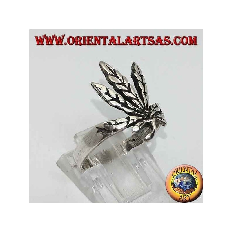 Anillo de plata con hoja de marihuana tallada