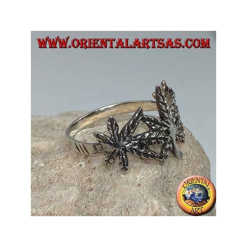 Anillo de plata con 3 hojas de marihuana talladas
