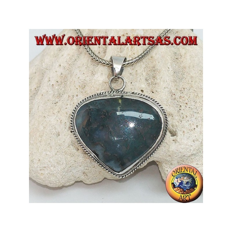 Colgante de plata en forma de corazón con ágata almizclera