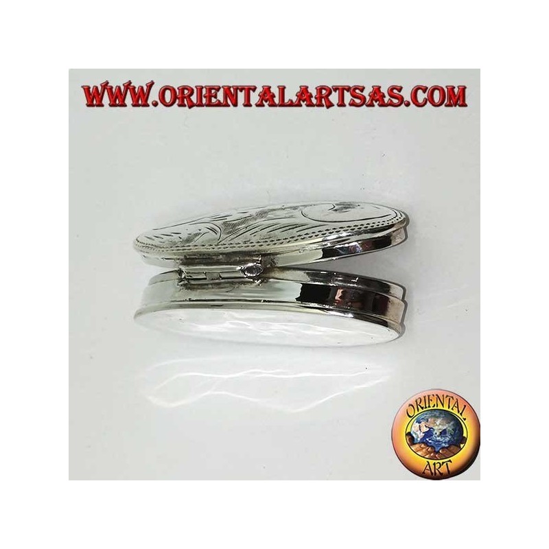 Pillendose in Silber (925 ‰) mit ovaler Gravur