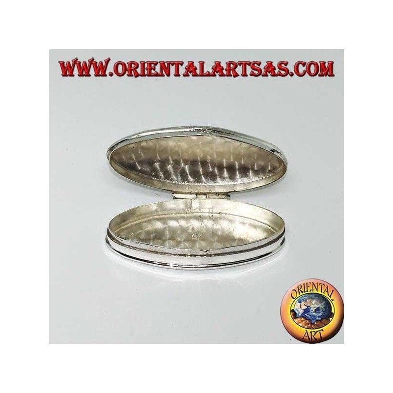 Pastillero en plata (925 ‰) con grabados, de forma ovalada
